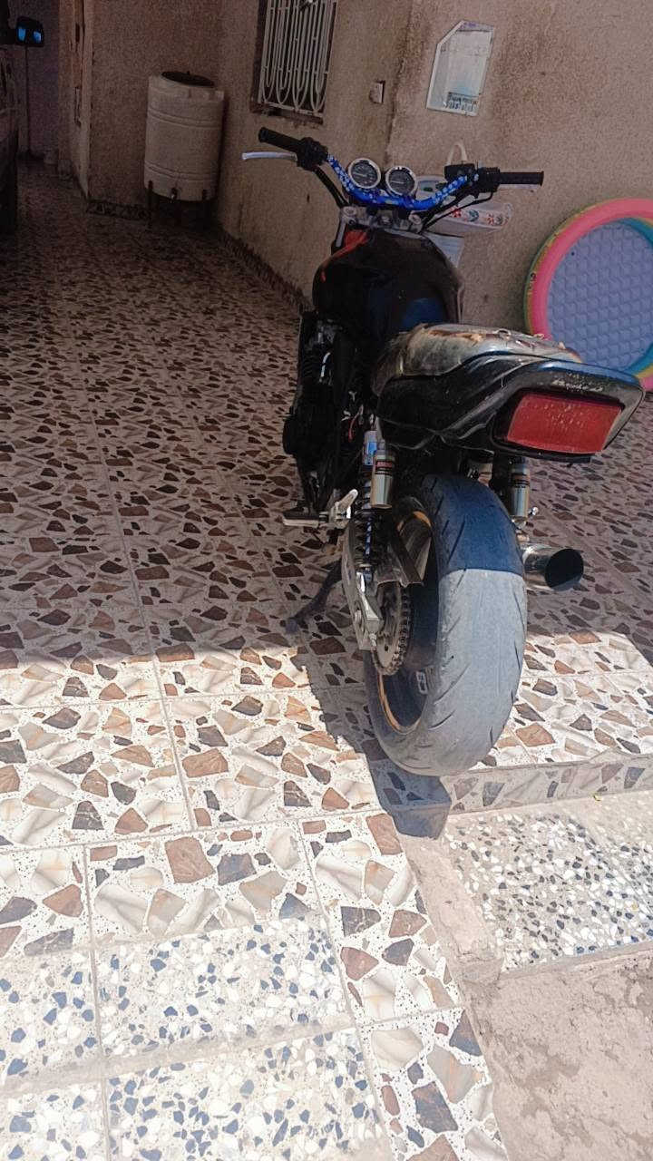 سيبي فور 400للبيع السعر 850 وبيها مجال اوراق المكان بابل قرب صيطره الثار الستفسار عل رقم ***********
