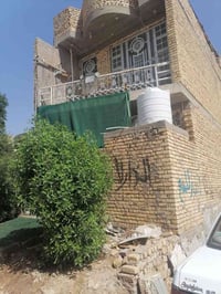بيت للبيع في الخارجيه 100 متر في منطقه 6000 07713514360