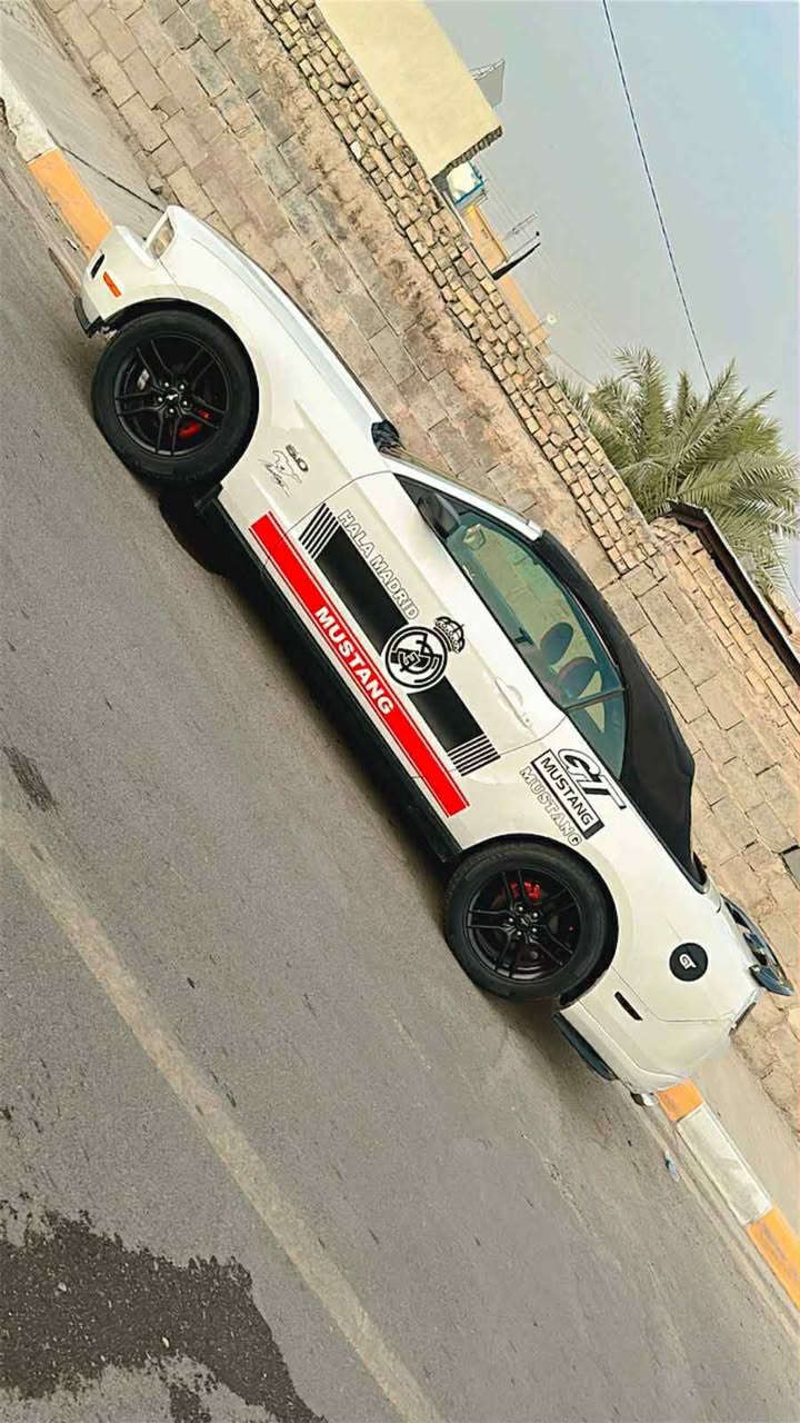 السلام عليكم موستنك 2010
ماشيه١٤٠ الف
بيها قطعتين 
٦سلندر محرك جديد من التفصيخ مو مفتوح
السعر75$ وبيها مجال
***********للتواصل
