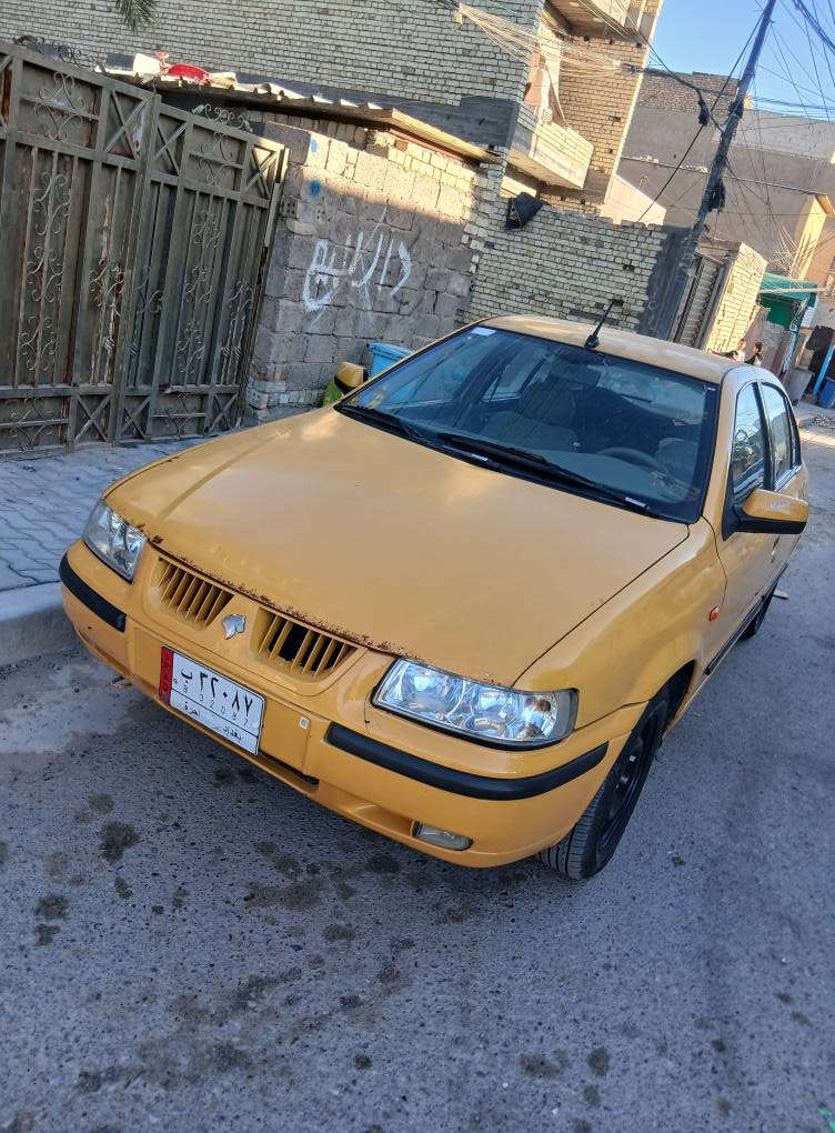 السلام عليكم
سمند موديل ٢٠١١
مكينه لا تنقيص ولا تبخير 
بيها كير فرنسي اوتو ماتيك 
بيها جاملغ امامي صبغ فقط 
تخم تاير جديد 
صدر جديد 
كلشي شغال 
رايدها ب٣٢ 
مكاني الشعب 
***********
