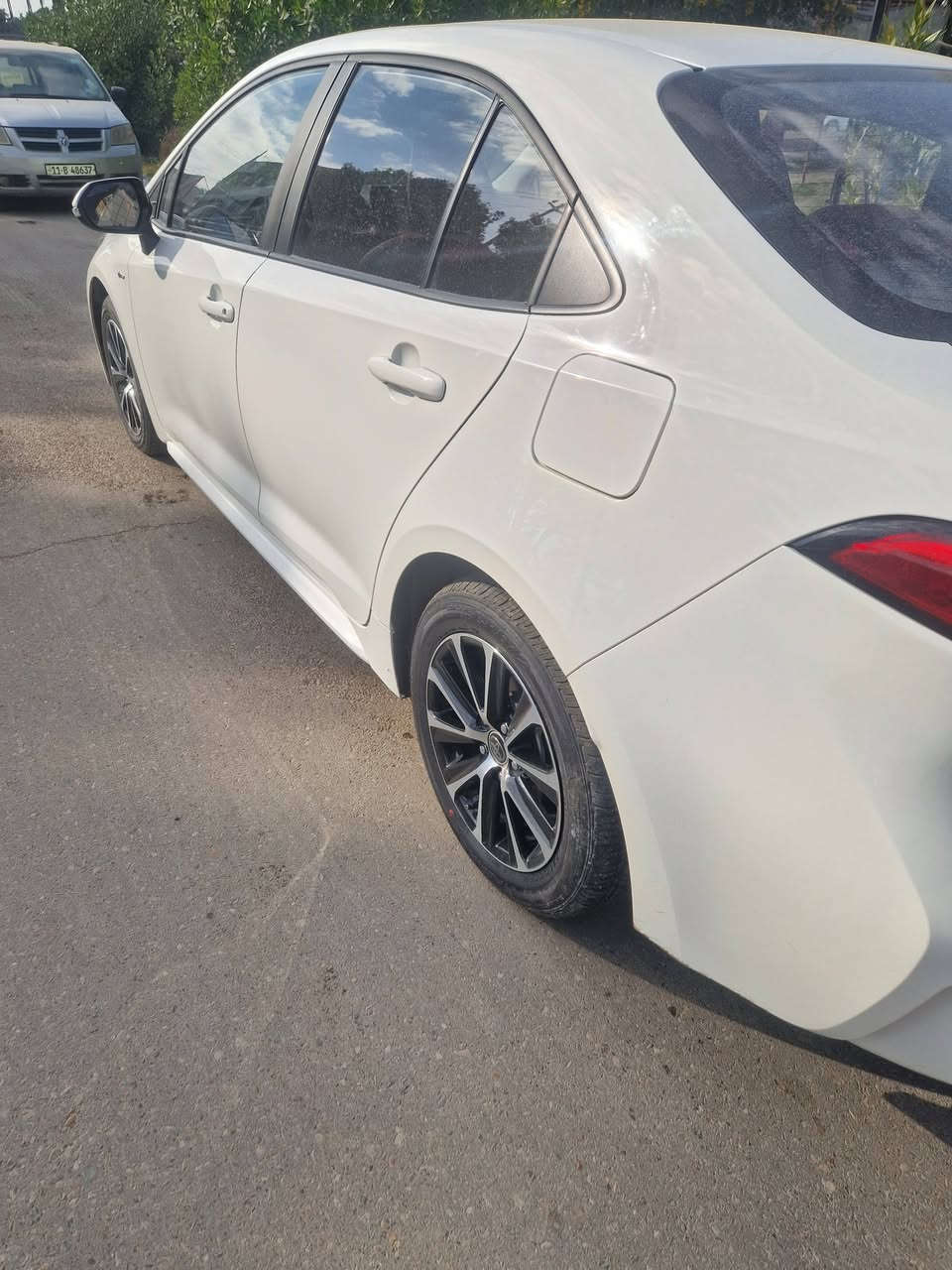 كورولا  2025 شكل الامريكي
بحاله زيرو بأسمي

ماشيه اقل العشره    

السعر ٢٣٥٠٠

محرك 1800 هايبرد 

تبريد قطعتين 

 مواصفات :

بصمه + بصمه ابواب 

فتحه 

كشنات جلد احمر وكهرباء

رادار + تحديد مسار + قيادة ذاتية

هاند بريك كهربائي + لايت زينون

عداد ديجيتال

درايف مود + أوتو هولد

فل سيستم إيرباك + مانع تصادم + مانع انزلاق
مكفوله من جكه الابره

العنوان بغداد الكرخ

***********
