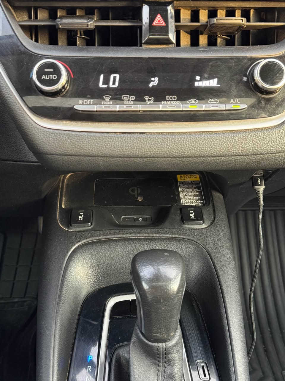 كورلا موديل 2020 
فئة LE محسن تجي فول مواصفات خاصة 1/1
‎مكينة ١٨٠٠  
‎مواصفات: تدفئة كشنات - تدفئة ستيرن - هيترات بالمري الجانبية - شحن لاسلكي - ويل كب بلادي-فتحة سقف-بصمة تشغيل-وبصمة  ابواب- هاندبريك بصمة-اوتو هولد-ترحيب ذكي عند الاقتراب-
‎-رادارات امامية - رادارات جانبية -قيادة ذاتية -نظام تتبع المسار 
اوتو بريك-كاربلي 
ماشية 86,000 
السيارة ما يحتاجلها اي مصرف السيارة بدون صبغ بيها باب مبدل بلادي نفس اللون فقط 
وموضحة گدامك بالصور 
السعر 158 وبيها مجال او ترهم مراوس بعالي 
مكان السيارة (تكريت) تكريت, صلاح الدين


**إذا كنت صاحب هذا الإعلان وتريد حذفه لأي سبب، رجاءا أرسل رسالة إلى الدعم الفني**