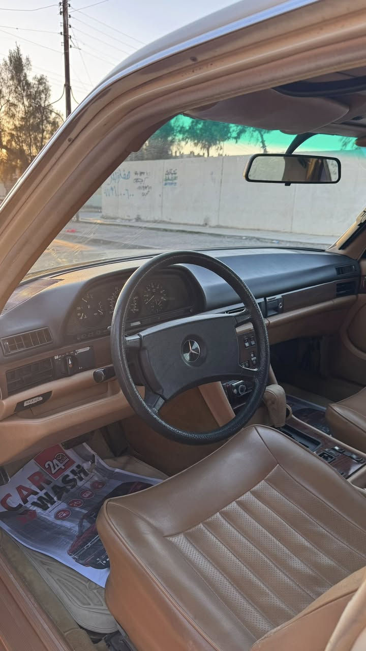 ماسرسدس ريئاسي SD300
موديل 1984
سياره دخول جديد 
ره قم اربيل 
كل عل شركة 
كير توماتيك 
ماشيه 140ميل 
مكان كركوك 
ره قم موبايل ***********
سعر 110$بي مجال
