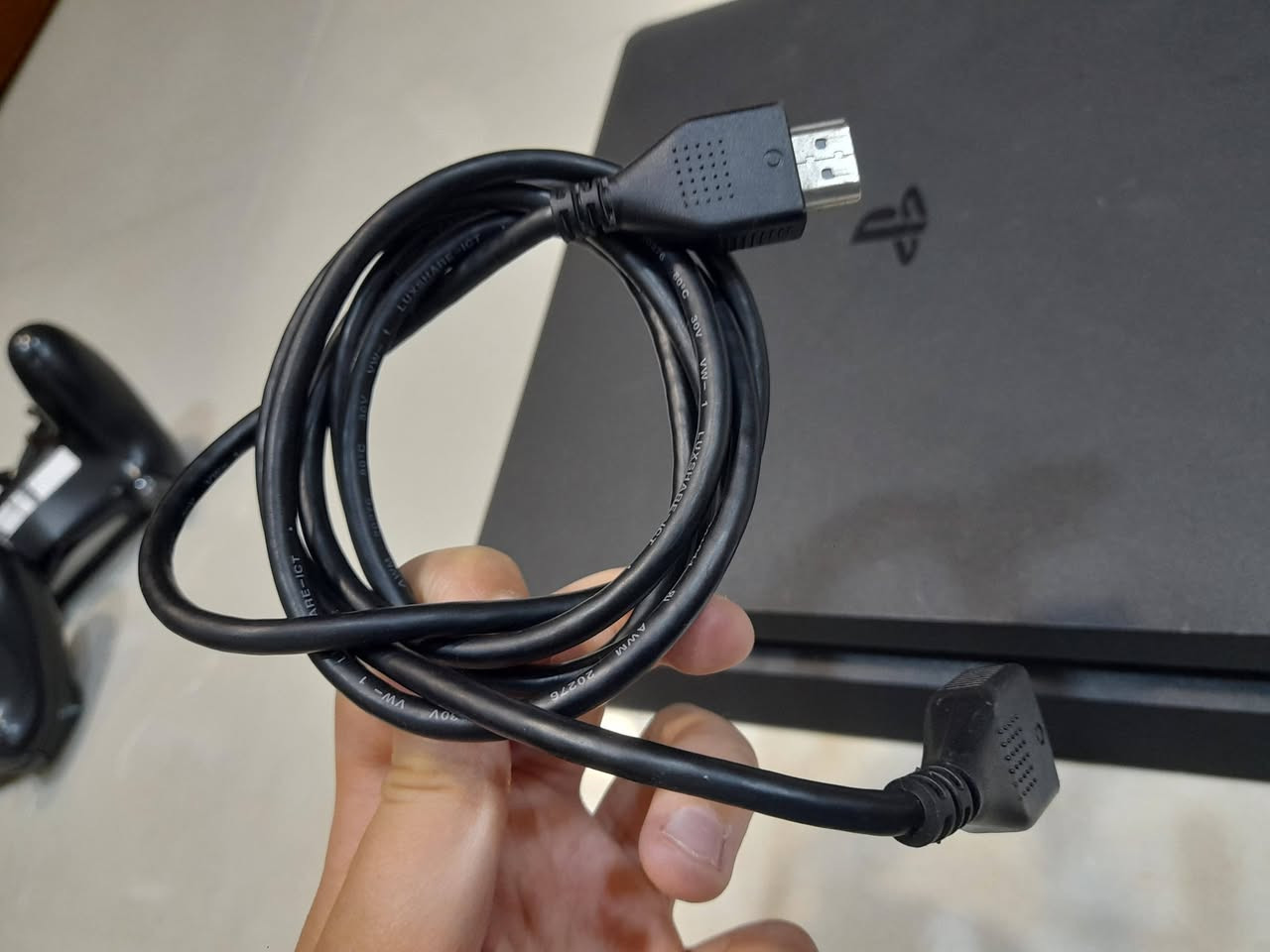 السلام عليكم ورحمة الله وبركاته بلي ستيشن 4 جديد جدٱ جدٱ السعر 650 دينار  مكاني بغداد للستفسار ***********
