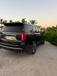 GMC التميت اعلى فئه من شركة للبيع موديل ٢٠٢٣  الي يدور موصفات عاليه وم...