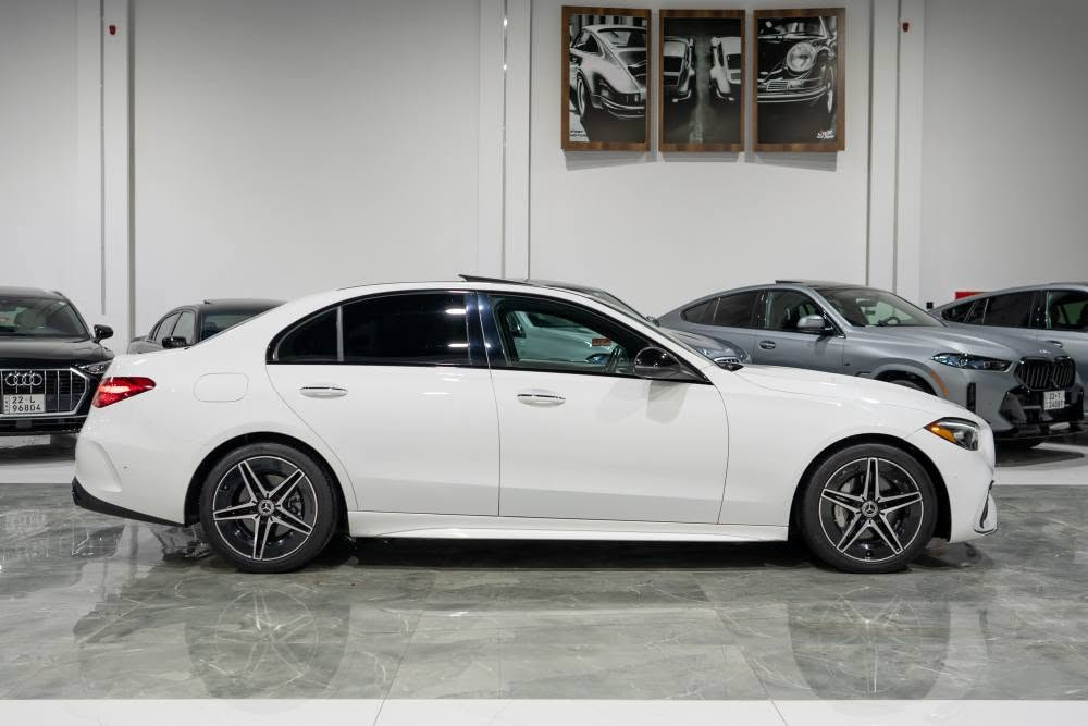 Mercedes-Benz C-Class W206 | 2023 | Black Edition

للناس اللي تدور على النظافة والفخامة الحقيقية، مو مجرد سيارة.

▪️ موديل 2023▪️ اللون: أبيض لؤلؤي (Black Edition)▪️ باكج AMG الخارجي والداخلي الكامل▪️ مقود AMG متعدد الوظائف▪️ مقاعد AMG رياضية فاخرة▪️ شاشة رقمية حديثة مع أحدث أنظمة مرسيدس▪️ كاميرات 360° مع حساسات أمامية وخلفية▪️ مفتاح ذكي (Keyless)▪️ ممشى فقط 48 ألف ▪️ محرك وجير بحالة ممتازة، أداء ناعم وخالٍ من أي ملاحظات▪️ فحص كامل "صدر إلى شاصي" بدون أي ملاحظات▪️ لا توجد أي لمبات أو أخطاء أو أعطال، والسيارة جاهزة للاستخدام مباشرة▪️ حالة وكالة بكل معنى الكلمة، نظافة استثنائية من الداخل والخارج▪️ مرقم  وباسمي، وتحويل الوكالة يتم في نفس اليوم

السعر: 23500، دولار

إذا تبحث عن W206 تختلف عن المعروض بالسوق، فهذه السيارة تستحق المشاهدة. أربيل, العراق


**إذا كنت صاحب هذا الإعلان وتريد حذفه لأي سبب، رجاءا أرسل رسالة إلى الدعم الفني**