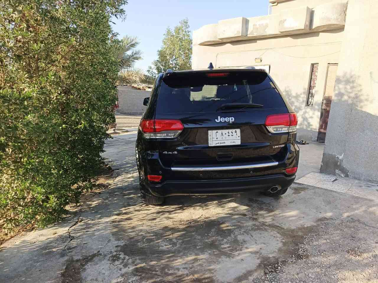 سلام عليكم جيب موديل 19 لمتت ماشية 83500 حقيقي حادث بنديد فقط بدون دواخل محرك كير كفالة فور ويل بدون إرباك بجم كبس ويل 20 شفتات سيارة حلوة سعر 250 رقم تلفون ***********
