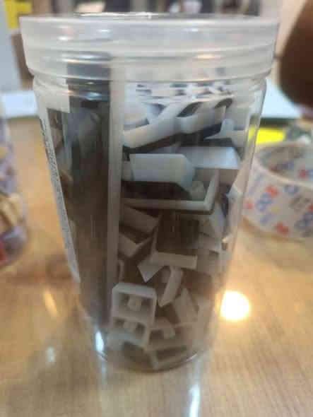 متوفر دكم كيبورد 
عنوان كركوك
العلبة ب 5.000
رقم التواصل واتس
***********
