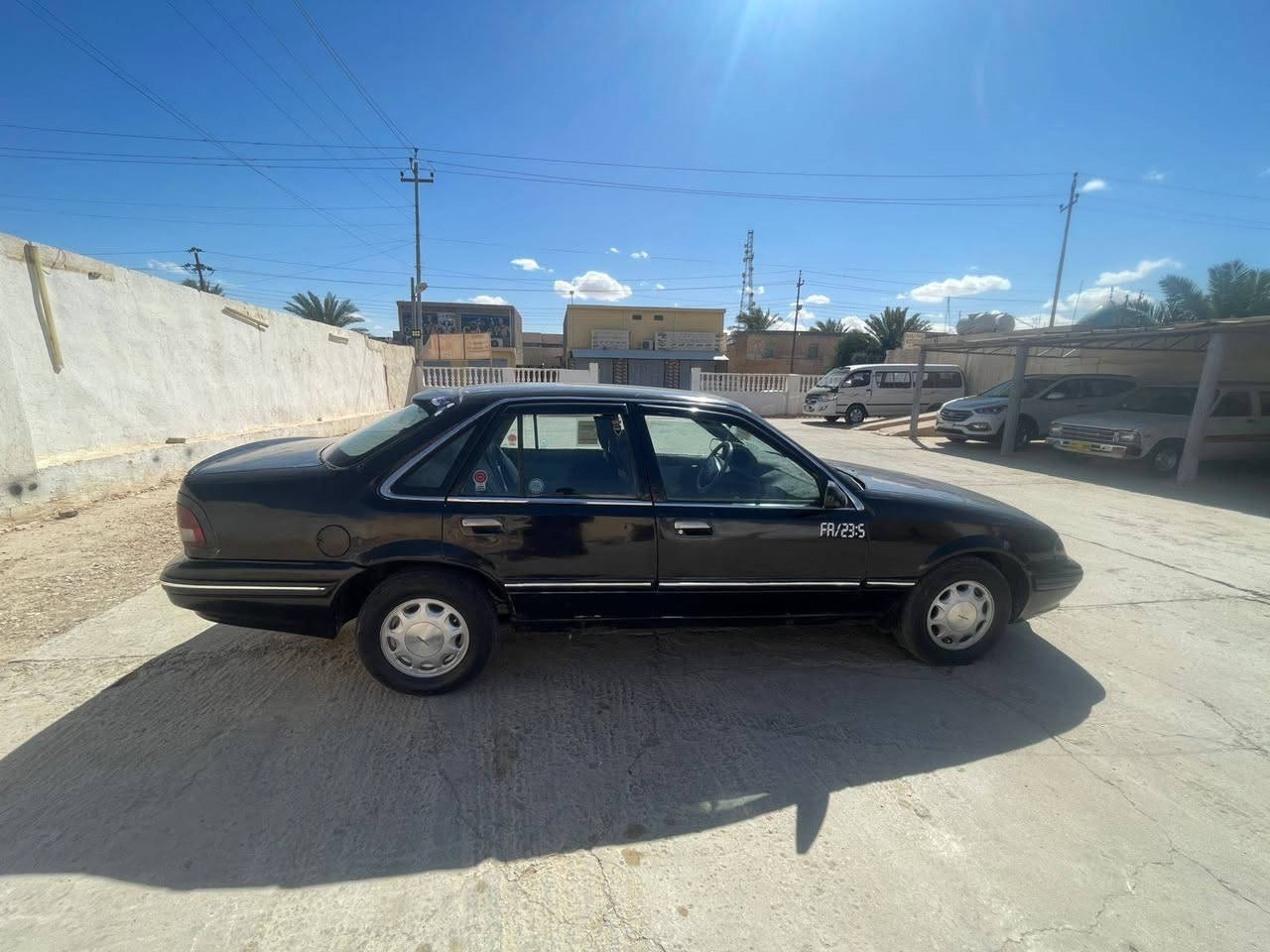 سلام عليكم
للبيع دايو برنس 
محرك مفتوح جيد جدا 
كير اوتماتيك جديد
تبريد شغال 
كهربائيات شغاله 
ويلكب تخم تاير جديد 
داخلها نضيف 
موديل 1995
رقم انبار تحويل يمي 
بطاينها كشانات جدد 
للاستفسار الاتصال ***********
