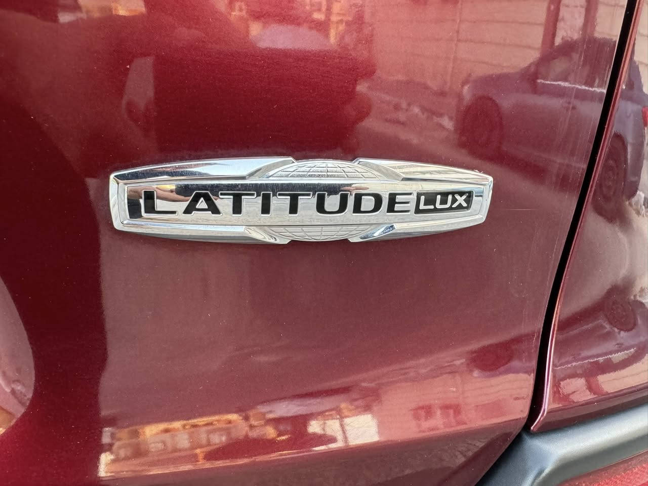 جيب بزون 2021 سته سلندر  وارد امريكي .. ايرباك سليم .. السياره صار عندي 3 سنوات وتوني جددت سنويه وهزة .. فول مواصفات ما عدا البانوراما  .. السعر 155 ومجالها قليل جدا .. بيها 3 قطع تبديل بدون ضرر قوي ***********
