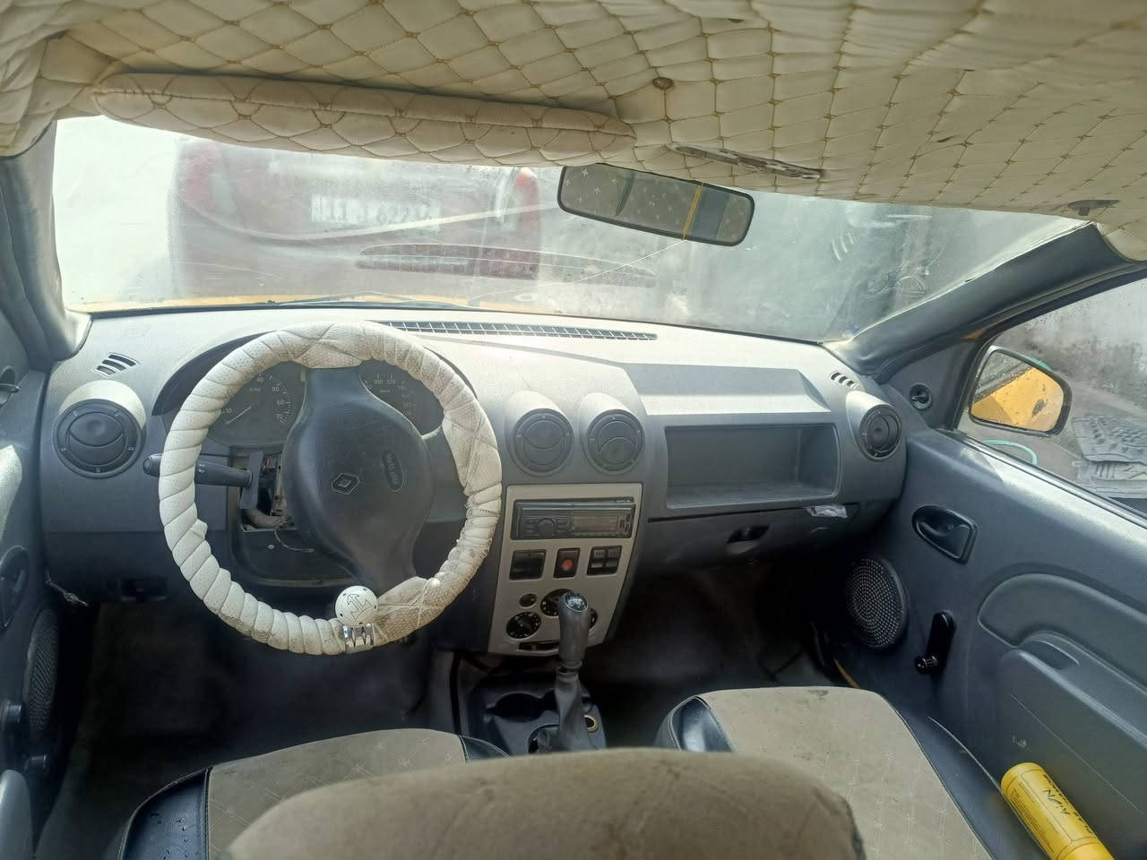 سلام عليكم رينو لوجان موديل 2009سنويه صاقطه ماندل رعيه تكفل سرقه وعشائر كير ومكيه  جدد سعر 18 وبيه مجال مكاني بغداد حي نصر ***********
