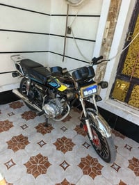 ايراني • ٢٠٠ • موديل ٢٥