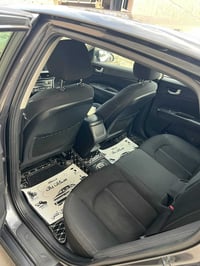 اوبتما للبيع 2019لون نفطي السيارة جاهزة ونظيفة جدا اتصال على الرقم 077...