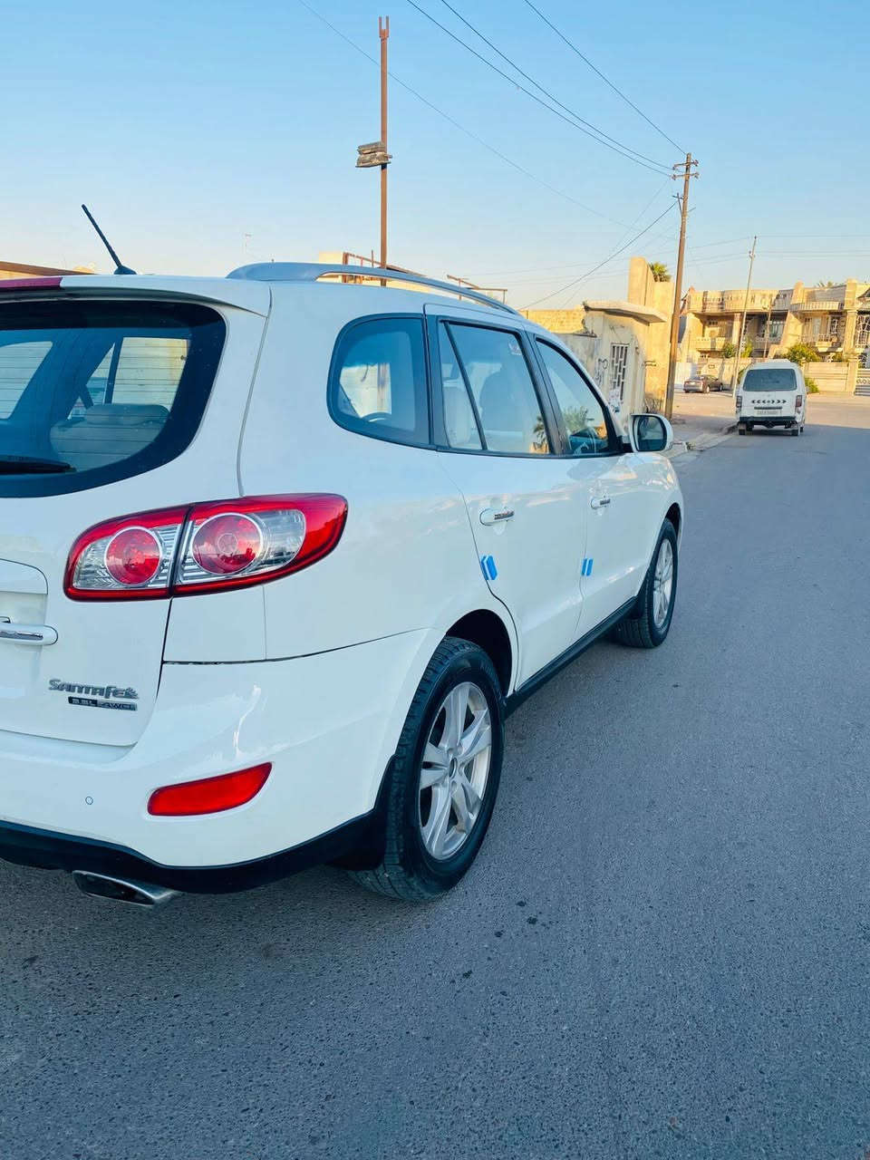 السلام عليكم سنتافيا ٢٠١١ فول مواصفات  ٦ سلندر بصمه فتحه كشن كهرباء تبريد بيانو ثلاث قطع تبريد ٧ راكب مري شفط كامره خلفيه تخم تاير جديد صدر جديد سياره جدا ناعمه جاهزه السعر ١٣٥ ثلاث قطع صبغ اثر طخات بسيطه سياره بسمي رقم الدولي الجديد مكاني بغداد حي الجامعه للاتصال ***********
