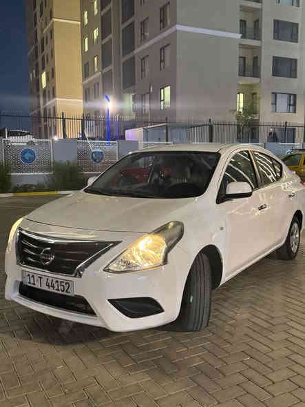 اسلام عليكم نيسان صني هندي مديل 2019 السياره كلش نضيفه بيه بس بارد اصبعين بل جاملغ الخلفي والبكلايت فقط  ماشيه 55 الف فقط اخت الجديد صور الضربه عندي سنويه جديده باسمي تحويل ثاني يوم الرقم بغداد السعر 109 وبيه مجال بسيط ***********
