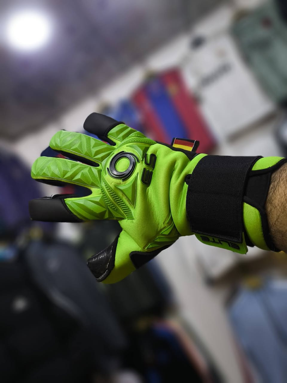 جف حراس المرمى الاصلي الماني 🇩🇪🔥 

دبان ٧ ملم الاصلي 🔥🇩🇪

السعر 35 الف 

عنوان ديالى بعقوبة تحرير فلكه الاخيره ورا نجده مقابل مختبر الهبه الجديد متوفر توصيل الجميع المحافظات


**إذا كنت صاحب هذا الإعلان وتريد حذفه لأي سبب، رجاءا أرسل رسالة إلى الدعم الفني**