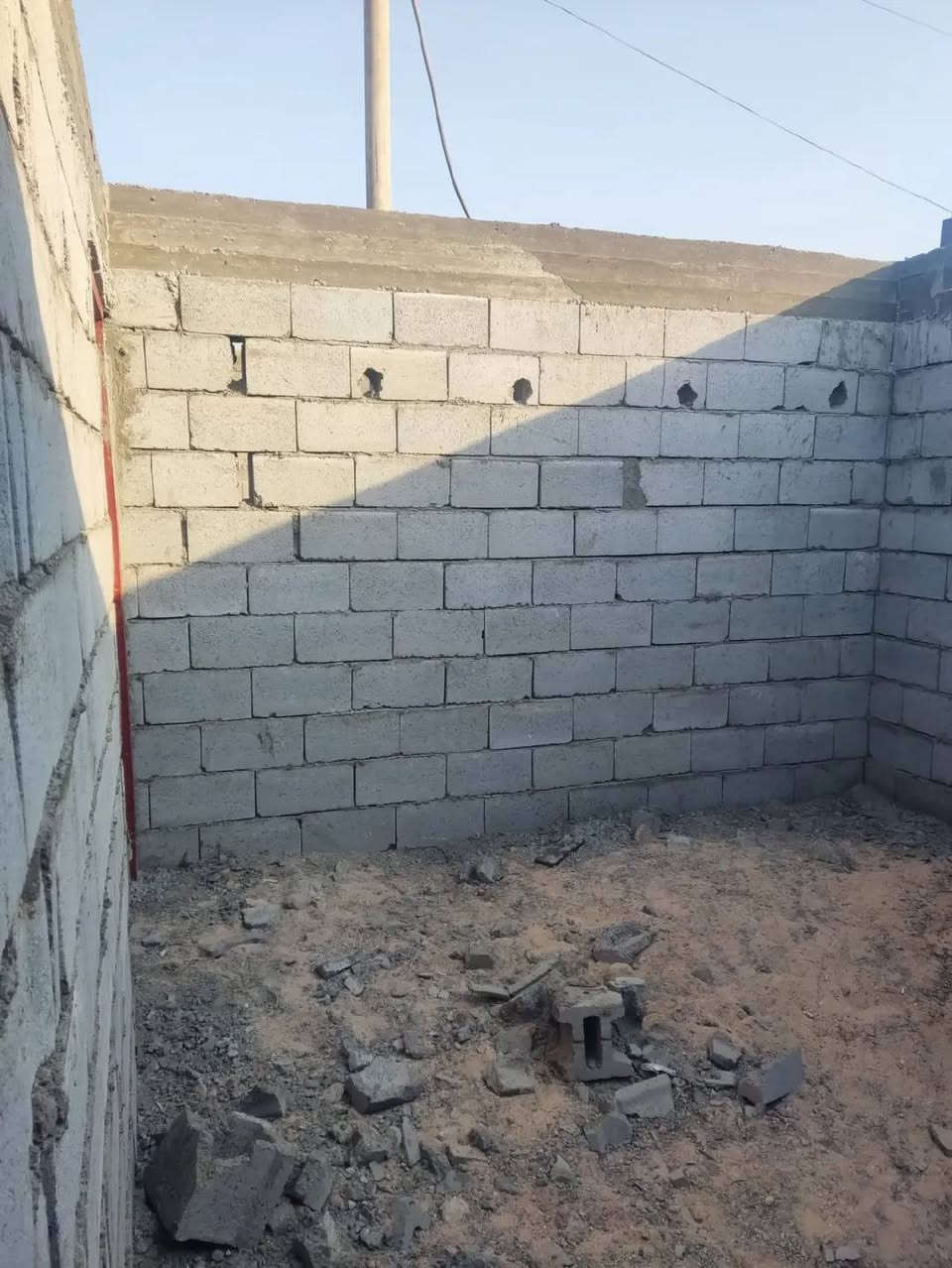 سلام عليكم خلفه بناء ولبخ شغل درجه اولى موقع العمل ابو الخصيب للتصال ***********
