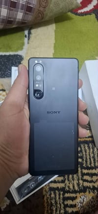 سوني اكسبريا • ٢٥٦ • ظهر مكسور