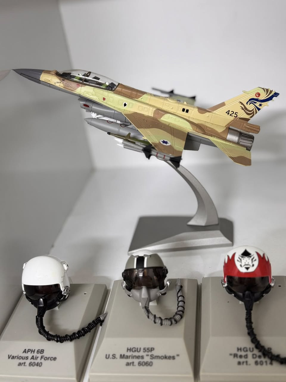 #مجسم_طائرات_حربية  
F14
Su35
Su57
F35
Sr blackbird 
B52
B2
B1
Tu160
Tu95
Mig21
Mig29
F16
J10
Mq1
دوغلاس اس بي دي 
يوروفايتر
Y20 
F18
F117
Sea harrir
F22


**إذا كنت صاحب هذا الإعلان وتريد حذفه لأي سبب، رجاءا أرسل رسالة إلى الدعم الفني**