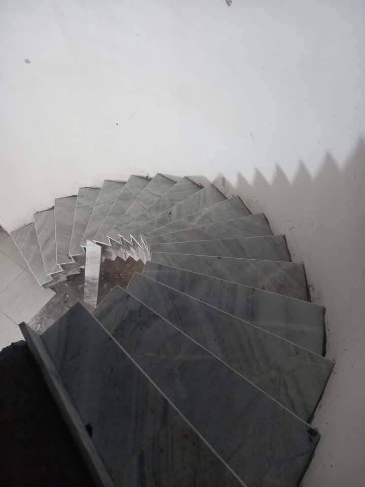 بسم الله توكلنا على الله 
لقطات من عملنا سيراميك وبورسلين عمل درجه اولى كادر كامل اصطوات 2عمال 3 التزام في العمل شغل علا اليزر  
سعر الجدار 5الارضيه 4    اتصل وادلل 
***********
