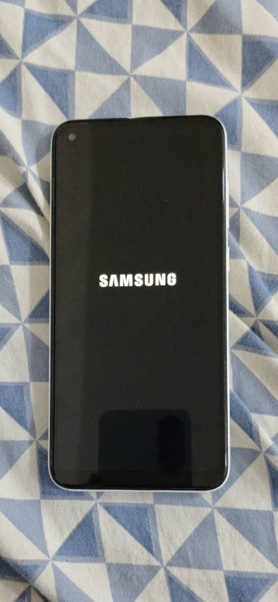 Samsung A11 
عمر جهاز يقارب بين 5-6
جهاز نضيف ما بدل اي شي من غراضه 
جهاز ما استعمل استعمال ثكيل جهاز جان مضموم واهسه طلعته استخدمه فقط 3سنوات 
واضميته واهسه طلعته جهاز نضيف  ____________________________________________
1-حاله الشاشه: سليم شخط ما بيها وما بدل شاشه شاشته بلاديه
2-حاله البطاريه🔋: سليم بطاريه ما متعوب بيها بطاريتها ايضآ بلاديه
3-ذاكرة الجهاز: 32GB ذاكرة العشوائيه 3
____________________________________________(مكاني البصره شط عرب جزيرة باب هوى) 
للتواصل واتساب ***********
السعر: 70 وابيها مجال🌹 
شي مهم هاذ كرتونه الاصلي ماله!!
