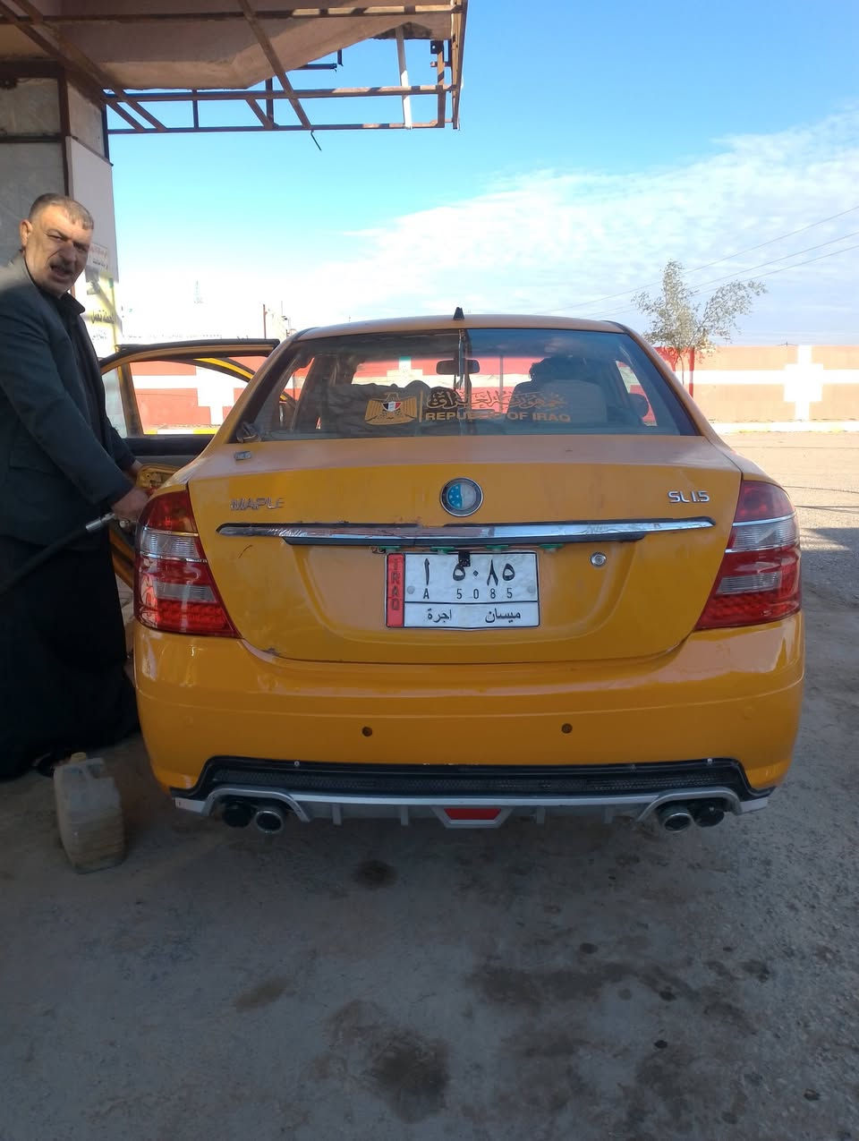 #السلام_عليكم  سياره جلي موبل  سياره جهازه حداديه مكينه تخم تاير +دواخل كلش نضيفه +موديل 2012🔴السعر خاص. للتواصل والاستفسار على هاذه الرقم ***********.والفيس هم موجود باي وقت متواجد
