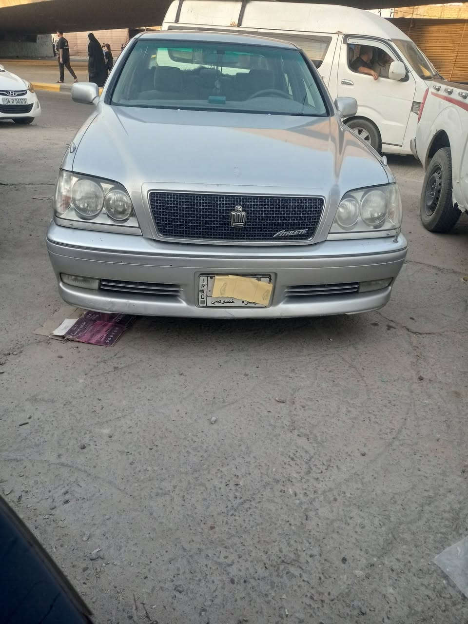 سلام عليكم جنون 2000 للبيع سياره كفاله كص ونقل و ضربه سياره اصولي مصبوغه جماليه حداده  تبريد تخم تاير  سياره بسمي سعر135وبيها مجال حك جيه ***********
