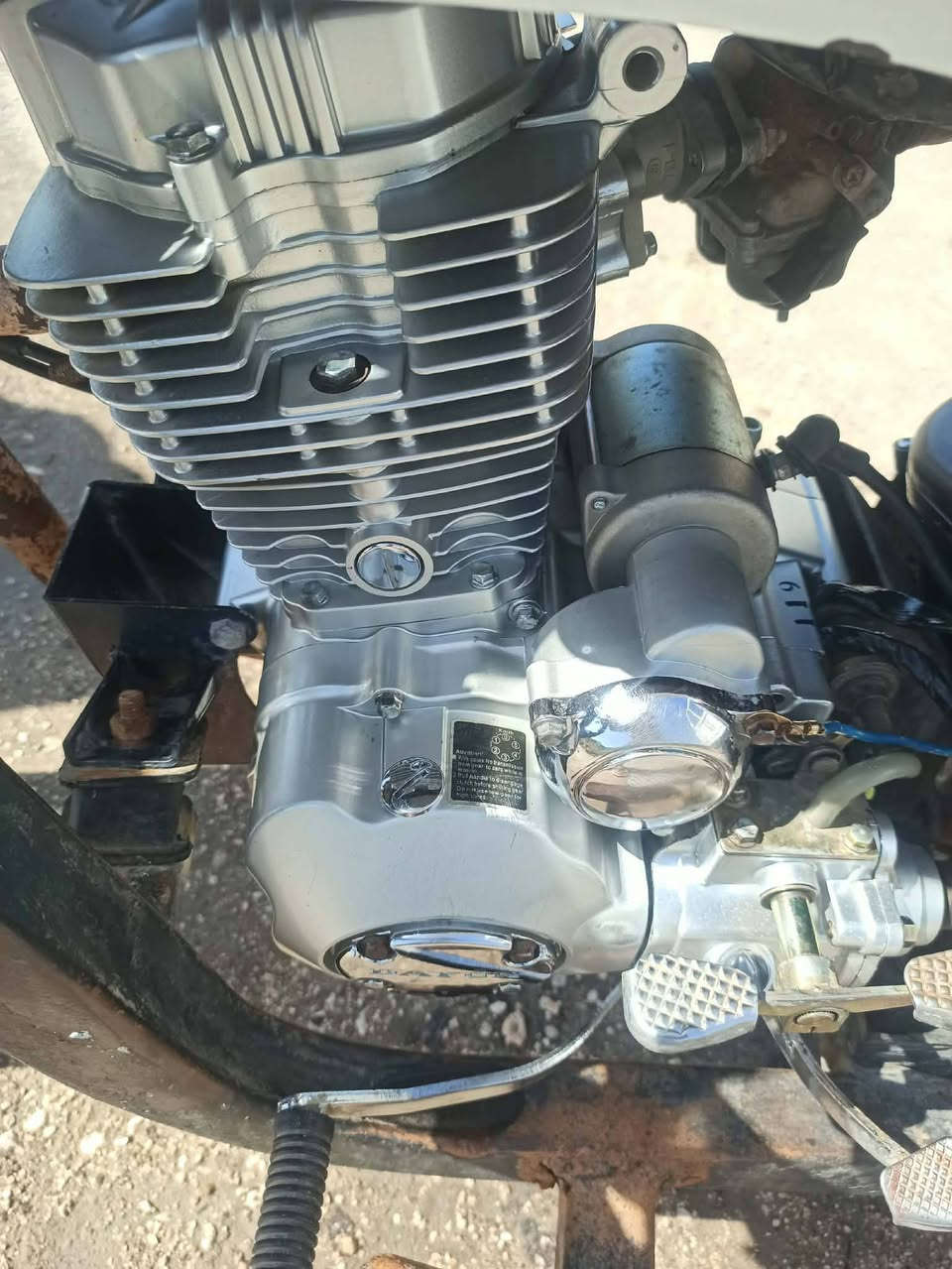 السلام عليكم ستوته للبيع موديل 13 شاصي مقفول اوراق كامله كهربائيات شغاله سعر 1,400 ناصريه مركز محرك جديد صار له شهرين ***********
