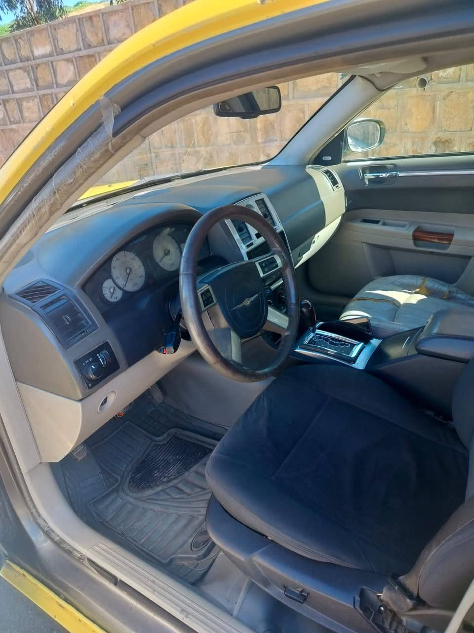 أوباما موديل 2010 للبيع مكان السيارة موصل السعر 85وبيه مجال ***********
