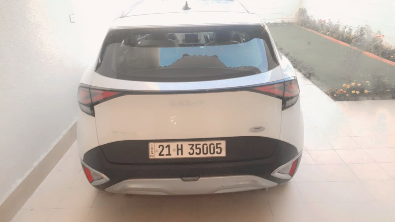 سلام عليكم سبورتج 2022  سياره نضيفه جداً جداً استعمال شخصي ماشيه 65السياره  خليجي كفاله عامه ماعده الي بل صوره شبرين بل باب الي خلف السايق رقم سليمانيه 
بسمي تحول مباشر السياره قطعتين تبريد بصمه كامرات خليفه رادرات امامي حساسات فول عده الفتحه صندوك كهرباء 
المكان بغداد التاجي 
رقم ***********
***********
السعر 210 وبيه مجال
