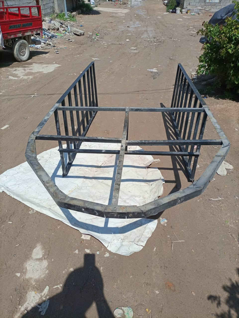 سلام عليكم
محجر جديد سعره 60 
شارع المطار القديم ***********
