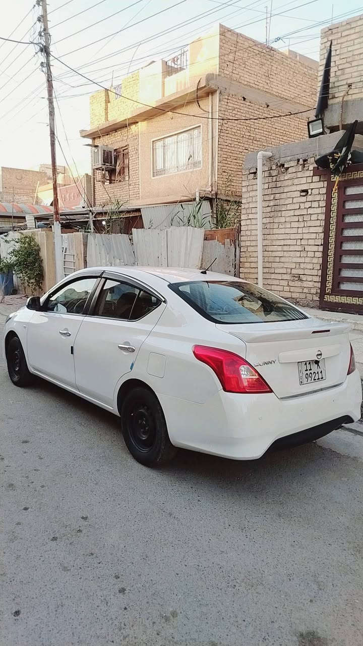 السلام عليكم
نيسان سني هندي 2018 
ماشيه 122 
عارضها 95وبيها مجال قليل
لسياره بسمي ومناقصها شي 
مكانها بغداد الحسينيه
***********
