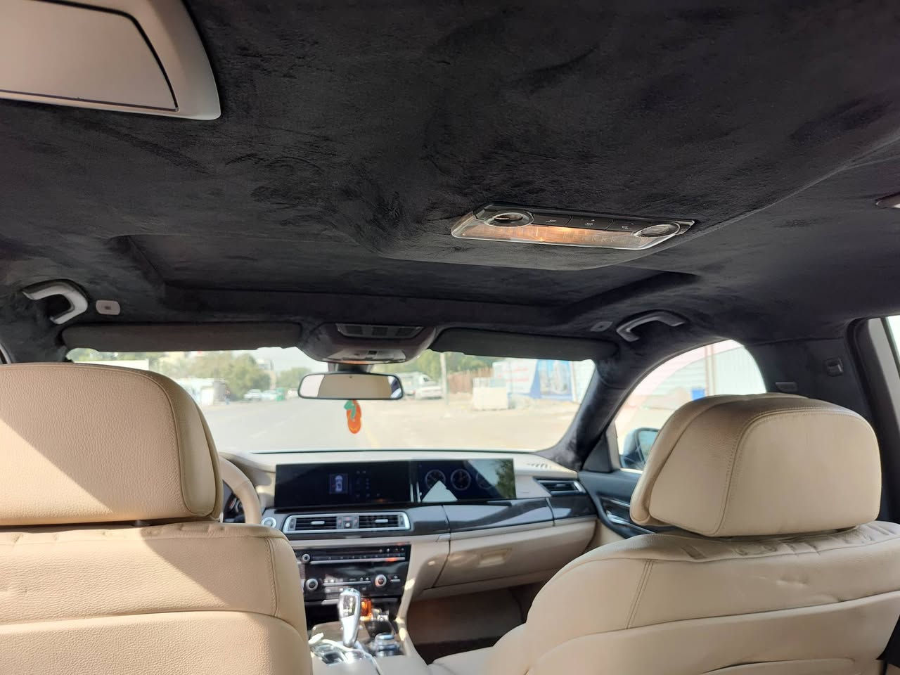 BMW F02 2013. 730   N52
-------------------------------------
#السعر : 180 $    💵 سياره حيل جديده
‏
#رقم الهاتف :***********

#رقم السيارة : بغداد

ماشيه 160

#مكان السيارة : بغداد حي اور
-------------------------------------
السلام عليكم 
للبيع فقط 
 لارج باب طويل  وارد خليجي    مكفولة كفالة عامة بس صبغ قطعتين اثر شخوط وبيه طخه واضحه بل صوره  حالين   (بسمي) تحويل مباشر
سيارة فول مواصفات 
 بصمة

محرك 6 سلندر تنفس طبيعي مكفولات ‌
_تبريد شغال ثلج ❄️ قطعتين‌
_سلايت 
_مراية داخلية+جانبة عاكسة 🔍
_تحكم ستيرن ⚔️
 +ذاكرة خزن 3 وضعيات
_بردات جانبية✨وخلفية 
-شاشة اعطال والاوبشنات خاصة بلسيارة لغة عربية 
 
-انارة ترحيب 🔦

-دبل ايرباك 
-ويلكب حجم 20 بلادي  +تخم تاير جديد
-نضام تعليق هواء جوبلسات
-صدر امامي خلفي جديد
-زراك لايت⚔️
-لدات خارجية بل ابواب
-سستم صوت BOSS بلادي 🔊
-تبريد خلفي شاشة 

-حساسات  خلفية + -لايت داينمك متحرك زنون 
-ستيرن كهرباء مع خزن ذاكرة

السيارة  جديد بدون اي نقص  مملعوب بيهة ولامبدل بيهة اي شي جديدة واحلة من الصور ❤️
-------------------------------------
