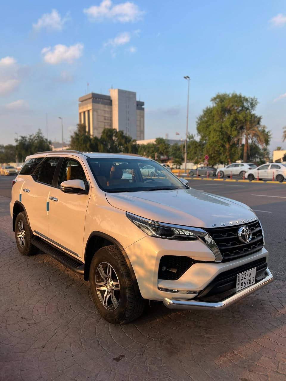 فورتشنر 2024 
رقم إربيل الجديد 
فحص و هزة جديد 
——————————-
فول مواصفات (بلاتينيوم )
_______________________
اربعة سلندر / بصمة / فور ويل / قفل دفلوك / حساسات امامية و خلفية / كاميرا خلفية / صاجات داخلية / تبريد بيانو / شفتات ستيرن / مري شفط / ثلاجة / انارة داخلية / تبريد 3 قطع / شحن واير لس / …. الخ 
————————————
ماشية 19 الف كيلو فقط
__________________________
موجودة في بغداد 
السعر 32.500$ قفل
للاستفسار /
***********
