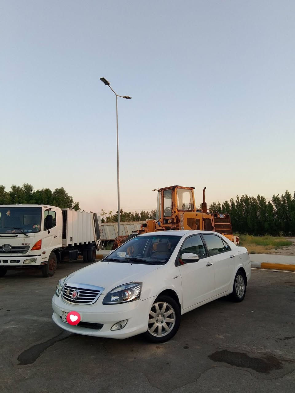 سلام عليكم للبيع  أو مراوس  جيلي موبل 12 رقم بغداد دولي  تحويل ثاني  يوم  كير عادي كير محرك مكفولات  تبريد سياره جاهز بيهه صبغ جاملغ امامي  السعر 52 وبيهه مجال مكاني واسط دبوني ***********. غير متواجد عل فيس
