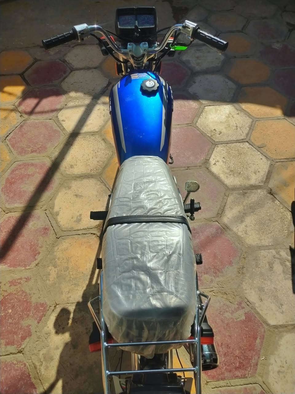 السلام عليكم 
للبيع دراجة نامة  موديل 25 طالعه بل 26 الدراجه كفاله عامة اخت الزيرو اوراق كامله سكنر مكاني الحمزه الغربي 
السعر 650 وبيها مجال قليل***********
