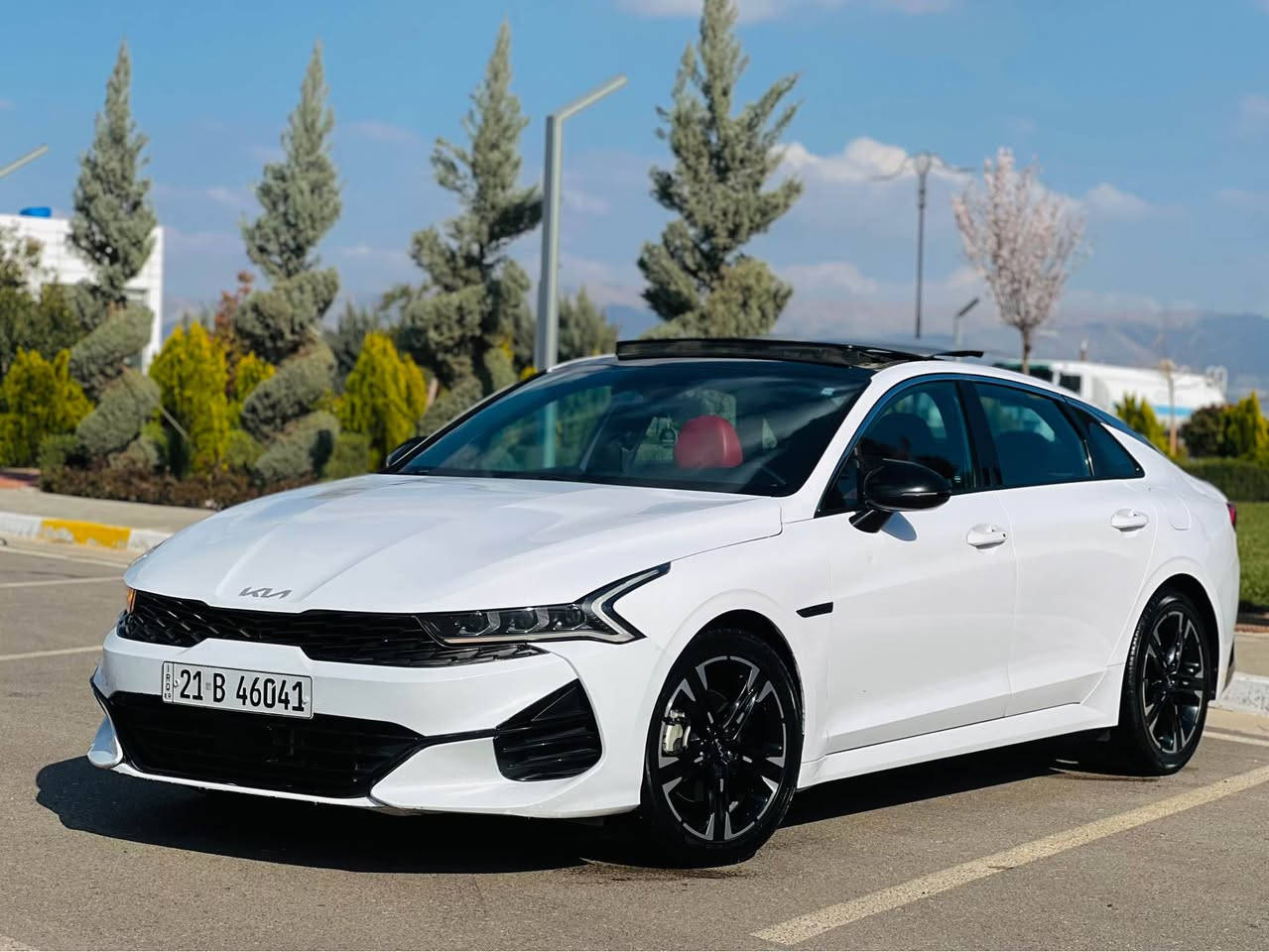 السلام علیکم 
KIA (K5) GT LINE🔥2023
مودیل :2023
مواسفات: GT LINE🔥
بسمة
شغال
کشنات کهرباي
بریک بسمة
ئوتو هولد
٣ مود قیادة(SPORT&NORMAL&ECO)
بنوراما 
سقف أسود بلادي
شاشة دجيتال
في كل بجوار رادار موجود ٣٦٠ درجي
رادار خط طريق
رادار سكان
داخل كامل أحمر بلادي
ويل كب 
كامل لايتاد أمايمي و خلفي بلادي LED
شحن موبايل (wifi charge)
مود تراكشن
بعد هواية موسفات....

سيارة كير محرك كهرباي كل بشرت فحس و كومبيوتر
سيارة نفس زيرو دعامي ل دعامية بشرت كل أيشي
 سيارة جاملغ سكن سبغ و شویة بونيد بدون دواخل بدون أرباك حتا أرباكات كل سليم بلادي
 
رقم شاصي:5XXG64J29PG167664

سعر:173$💸
📍مكان سليمانية 
رقم موبايل:***********📲

السلام علیکم 
KIA K5 (GT LINE)🔥
مۆدێل 2023
مواسەفات:GT LINE 🔥
بەسمە 
شەغال 
کشن کامل کارەبا
بریک بەسمە 
ئۆتۆ هۆڵد
٣ مۆد لێخوڕین (SPORT&NORMAL&ECO)
سەقف پانۆراما
سقف ڕەش بیلاد
شاشە کامل دیجیتاڵ 
٣٦٠ دەرجە ڕادار بە هەرچواردەور
ڕادار خەتی جادە
ڕاداری سوکان 
ناوی کامل سور بیلادی
ویل کەپ
کامل لایتی دواو پێش بیلادی LED
سیستەمی شەحن کردنەوەی مۆبایل (Wifi charge)
مۆدی تراکشن
زۆر مواسەفاتی تر ...

سەیارەکە گێڕو مەکینەو کارەبایو هەموو گیانی بەشەرتی فەحس و کۆمپیتەر
سەیارەکە چەمەلەغی سەکن بۆیاخە لەگەڵ یەک پەڵەی بۆنیدی بەبێ ناو گرتن بەبێ تەقینی هیچ ئێرباگێک

ژمارە شاسی:5XXG64J29PG167664

نرخ:١٧٣$💸
📍شوێن: سلێمانی

ژمارە مۆبایل:***********📲 السليمانية, العراق
