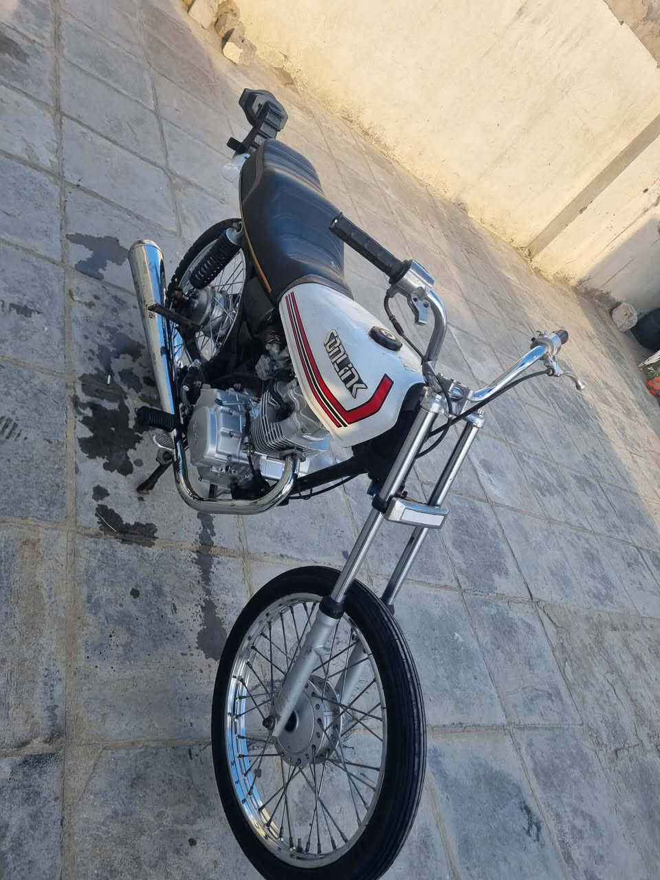 دراجه للبيع تعمير 25 كلك كلك غراض كله اصلي سعر 575 مكان ناصريه مركز ***********
