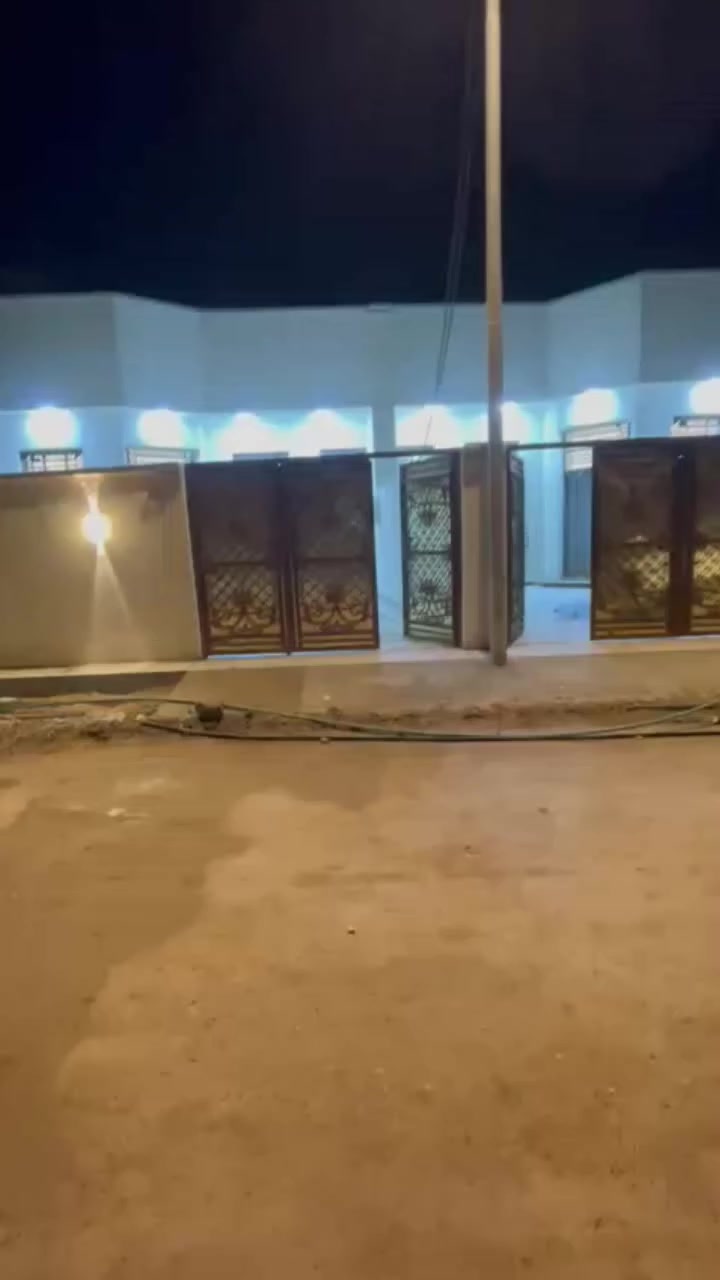 بيت للايجار مساحه 200م
ابي الخصيب الحي العسكري قرب محكمه موقع مميز 
اجاره 500الف للاستفسار ***********
