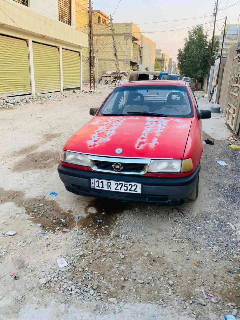 سلام عليكم موديل 1991 محرك كير مكفولات حداديه وتايرات75‎%‎سياره بلاد بدون صبغ اوضربه بيه جراد سنويه بسمي العنوان بغداد الامين الثانيه حجم 16 محرك السياره خير من الله *********** السعر 33
