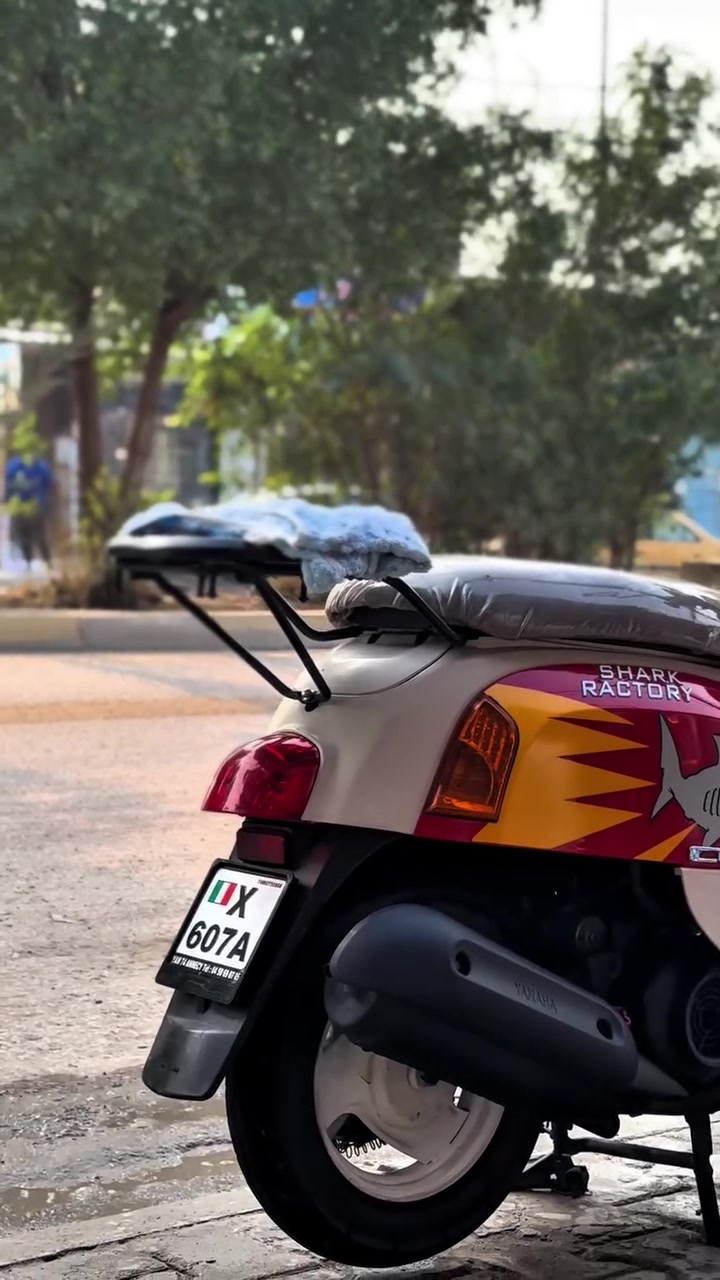 السلام عليكم ورحمة الله للبيع 🛵🛵
دراجه بوليسي للبيع اللون احمر ❤️❤️

وعليها لزكات كلش حلوه 🦈

الدراجه كفاله عامه ما مفتوحه وكابريتر  الدراجه مختمه 

كريمي اصل 🈚️🈶 العنوان كربلاء 

للستفسار  ***********📱📞📞 ومتواجد على الفيس  
بوك السعر خاص
