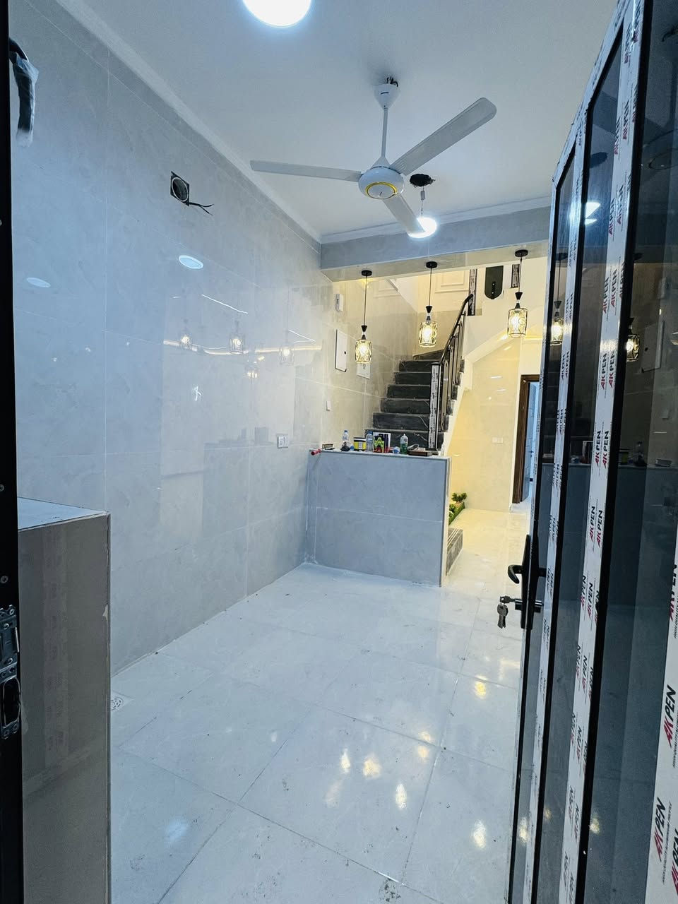بسم الله ماشاءالله
🏠#دار_للبيع   100متر واجهيه 6،25متر نزال 16متر
  طابقين   بناء حديث وتصميم متكامل ✨️

يحتوي البيت. ع[3غرف نوم -استقبال -صحيات عدد 2- صالة- ومطبخ] البيت شغل درجة اولى 

مع الخدمات[ماي-كهرباء-تبليط]✨️

🔴ملاحضه البيت جاهز للسكن 🔑

⬅️نوع العقار  طابو زراعي سند 25 اقرار محكمه 

⬅️العنوان #بغداد_الدوره_البوعيثه   
       مجمع السلطان الرابع 
🔴للاستفسار  خاص او الاتصال ع  الرقم 
☎️***********
☎️***********
