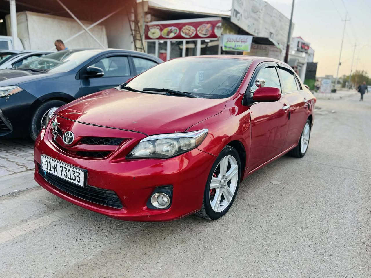 سلام عليكم
كورلا موديل 2011 رقم بغداد سنويه 2028 محرك كير شرط حدادي جديد ضرهه قطعه واحد بدون دواخل جامرلق المامي 
سنور موجد سياره احله من صور  السعر 118وبيهه مجال
***********
