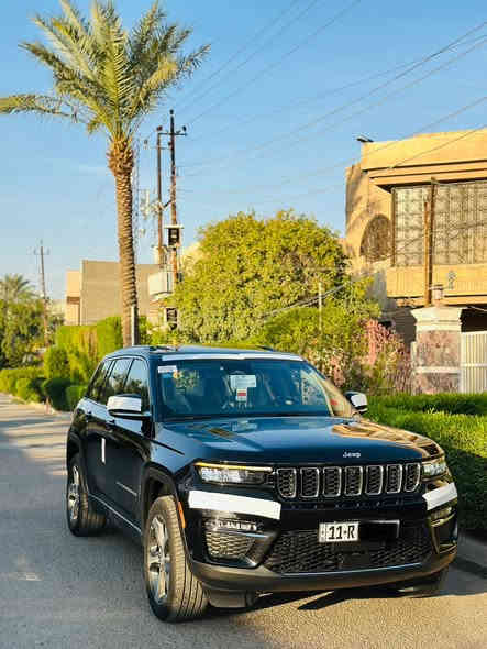 سلام عليكم بيع او مراوس
جيب خليجي لمتدد بلاس 2023 
وكاله هارلم. (خليجي) . لون اسود 
رقم بغداد بااسمي هزه وسنويه ورقم الجديد
السياره مكفوله كير محرك صدر تبريد على وضع الشركه ماشيه 28 

المواصفات :
* دفع رباعي 4x4 . 
* تحذير النقطة عمياء ⚠ .
* سقف بانوراما . 
* شاشه كبيرة 
* نظام الخرائط (GPS) .
* ستيرن كهربائي . 
* المصابيح الأمامية زنون .
* كشافات الضباب زنون .     
* تشغيل عن بعد .
* صندوق كهربائي ..
* حفظ وضعيات الجلوس (ميموري) . 
* المقاعد الأمامية كهرباء
* المقاعد الأمامية تبريد وتدفئة .
* المقاعد الخلفية تدفئة وتبريد
* حساسات أمامية . وخلفي
* تدفئة ستيرن . 
* بخاخ ماء على المصابيح الامامي..
* مانع تصادم خلفي .
* خمس كامرات . 
* محدد سرعة 
* نظام التشغيل والاطفاء الاوتوماتيكي ( Auto Start System ) .
* نظام بريك اوتماتيكي ( Auto Break System )
* اناره داخليه متغيره
* جنطه كهرباء
* شاشه بل دشبول
* داخل اسود
* لدات امامي وخلفي
* تحكمات ستيرن فول
* شاشه اعطال
* كير ماوس
* جكات
* اربعه انظمه قياده
* رادار 
* وباقي المواصفات المعروفه 
* V6 محرك 
* خمسه راكب 

مكان السيارة بغداد  الكرخ سياره جديده وجاهزه من كلشي واي نقص مابيه عدته بصماته ارضياته كله وياها 

السعر 410  ورقه وبيه مجال ***********
