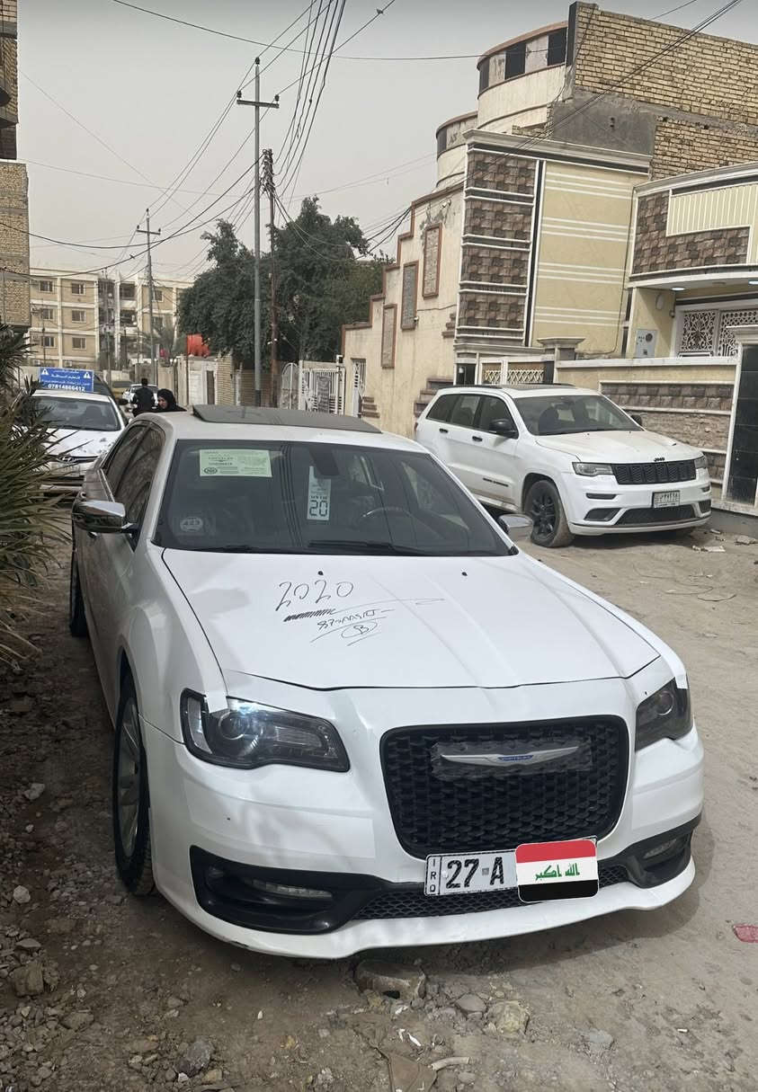 سلام عليكم
اوباما 19 اصل معلاية 20 ماشي بمعامله الترميز 
فول مواصفات السيارة C  ١/١جاهزة الاخير
السعر 180 وبيها مجال الطيبين 
ويل مكسيكي ١٨ اصلي بلاد 
فتحه 
شاشه كبيره
بصمه تشغيل وابواب 
داخل بلاتينيوم قرميدي 
كشن كهرباء + تبريد تدفئه 
خزن ميموري كشنات 
مكينه كير تبريد كفاله 
حادثها راسلني ادزلك سونار
*********** الاستفسار اتصل او راسلني واتساب واني بخدمتك
