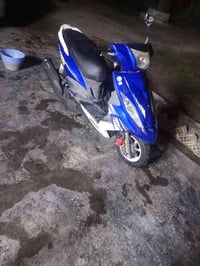 للبيع جيتي ار دشبول 3الوان موديل 2012  ما بيهة نقص كاملة كهربائيات كله...