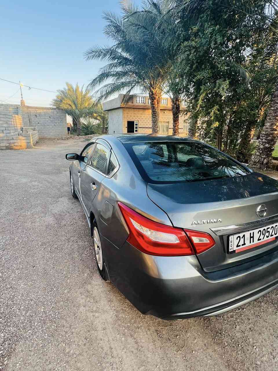 اقرأ المنشور زين قبل الاتصال نيسان التما 2016بسعر مناسب(96)
رقم سليمانية سنوية وهزة جديدة ل29 وارد أمريكي ضررها جاملق امامي وباب السائق من دون دواخل وشواصي وبالعراق صار بيها ضرر جاملق خلفي السايق كير ومكينة بشرط مكفولات السيارة ماشية 179 تبريد تدفئة +تخم تاير كله جديد .
***********إتصال فقط غير متواجد ع الفيس
مكاني ديالى/حمرين
