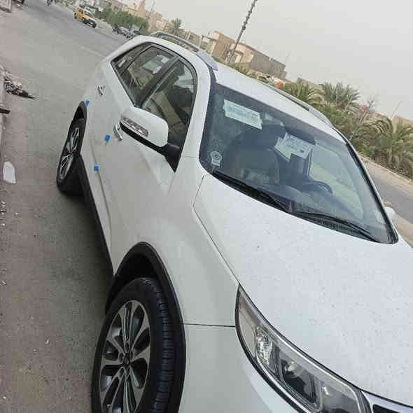 يا الله السلام عليكم كيا سورنتو 2015 وارد خليجي كفاله عامه رقم انجليزي سنويه لل 30 ماشيه 102 فول مواصفات ، حجم المكينه 6 فول مواصفات باسمي سياره جديده وجاهزه من كل شيء سعر 198 رقم الهاتف***********
