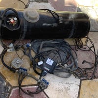 منظومه غاز ٦ سلندر إيطاليه ٨٠ لتر كل متفرعاتها جاهزه  مكانها بغداد قيم...