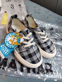 قياس ٢٦ • جديد • ملابس أطفال